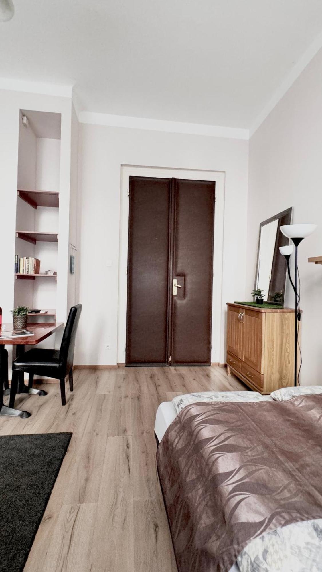 Central Walk Fashionstreet Apartmnts Budapest Exteriör bild
