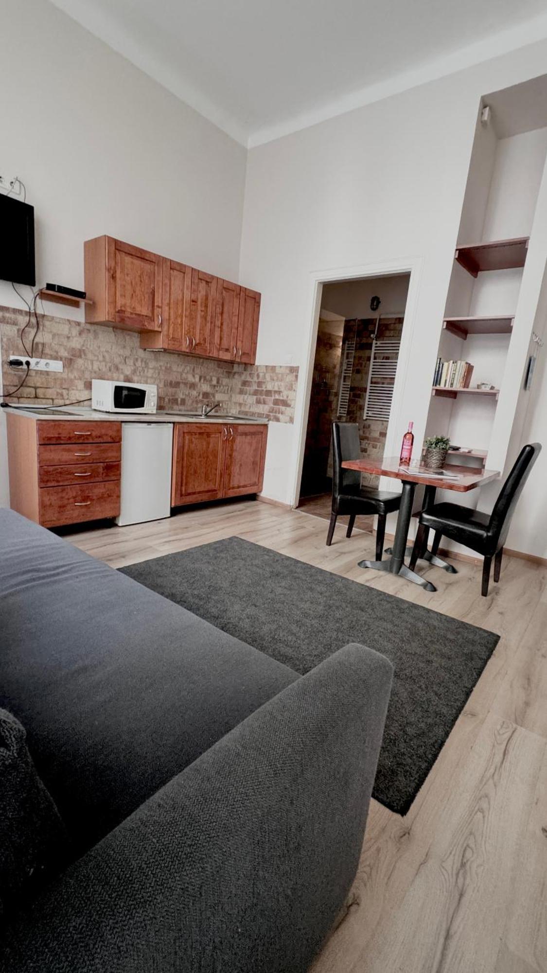 Central Walk Fashionstreet Apartmnts Budapest Exteriör bild
