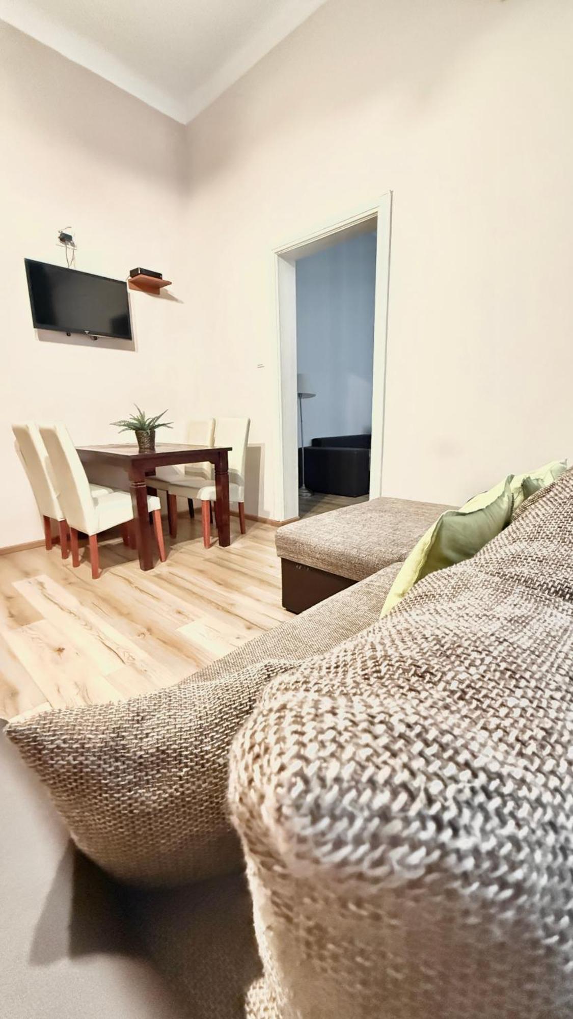 Central Walk Fashionstreet Apartmnts Budapest Exteriör bild